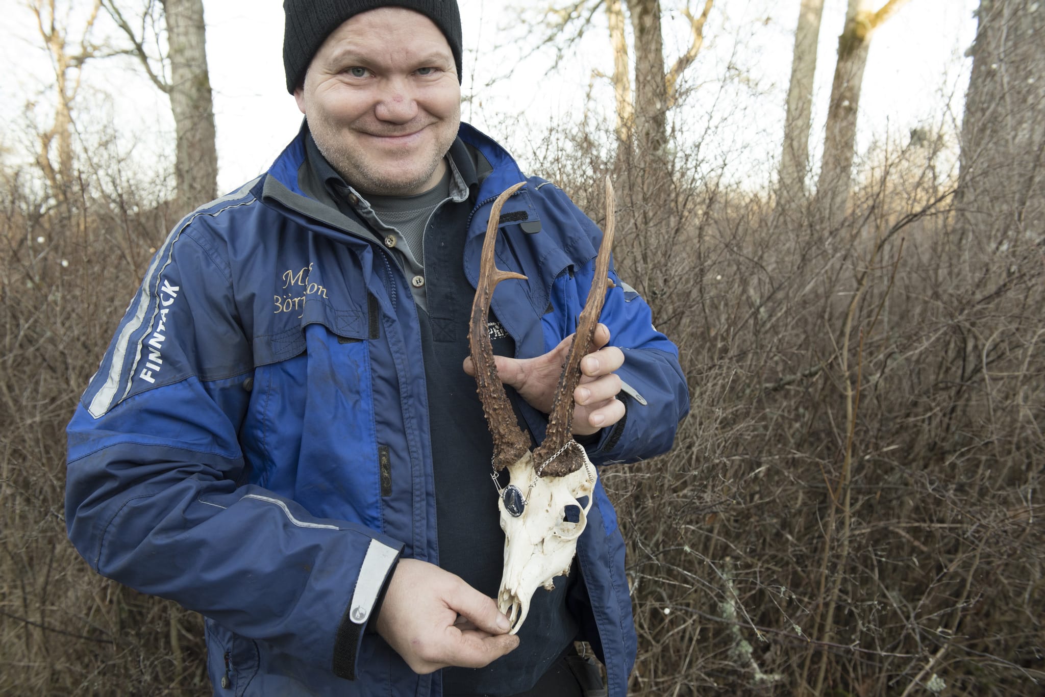 Bocken som Mats Börjersson sköt den 17 augusti hade horn som var utöver de vanliga. Den längsta stången är över 31 centimeter. Foto: Jan Henricson