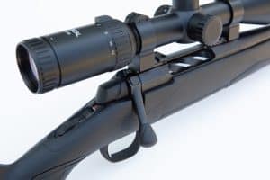 Svensk Jakts vapen- och skytteredaktör Ulf Lindroth testar Browning X-Bolt 2 Nordic Varitech Black Adjustable Threaded.