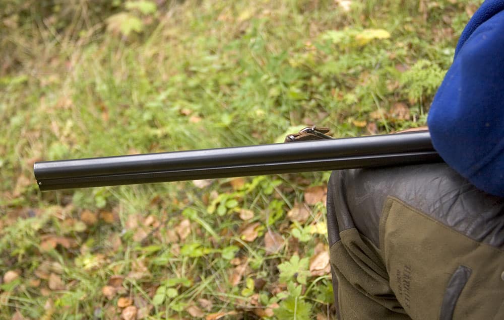 Jägarna får fortfarande vänta länge på nya vapenlicenser. Foto: Olle Olsson