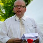 Eskil Erlandsson invigningstalar när jaktmässan på Tullgarn öppnar på torsdag. Foto: Magnus Rydholm