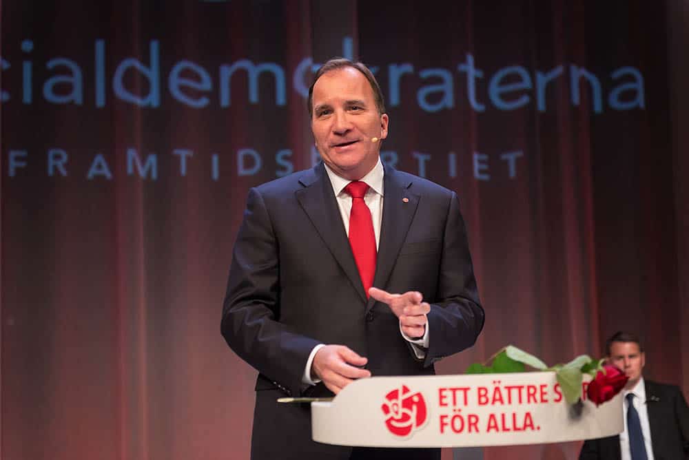 Socialdemokraternas Stefan Löfven får i uppdrag att bilda ny regering efter gårdagens riksdagsval. Foto: Anders Löwdin