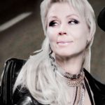 Lili Päivärinta från duon Lili & Susie är nu misstänkt för jaktbrott efter att ha hållit en amputerad räv i hägn som sedan rymde. Foto: Emma Morén