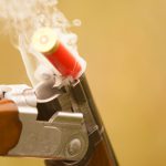 Jägaren har erkänt att han hämtat sitt gevär och skjutit, men frias i hovrätten och får tillbaka sina vapen. Foto: Kjell-Erik Moseid