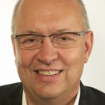 Ulf Berg är jaktpolitisk talesperson för Moderaterna och han sitter även som ledamot i miljö- och jordbruksutskottet.