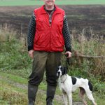 Kent Svensson och Black Luckys Kajsa som vann årets Derby för brittiska stående fågelhundar. Foto: Claes Carnbring