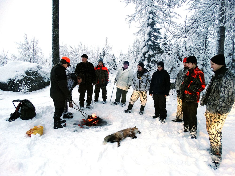 Deltagare vid rävjakten på Jämtöns viltvårdsområde. Foto: Privat